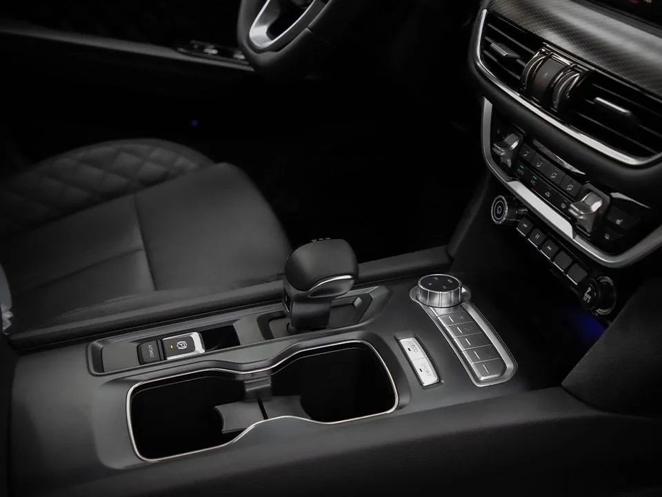 Foton Tunland G7 interior dashboard